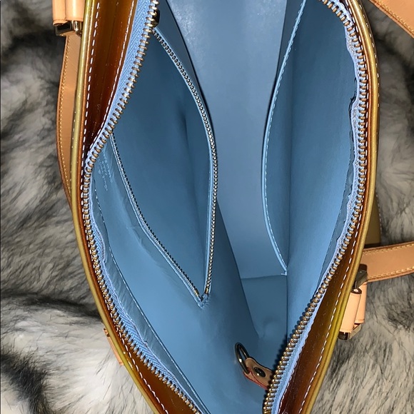 💯 Louis Vuitton Patent Leather Vernis in Gold - Picture 7 of 7